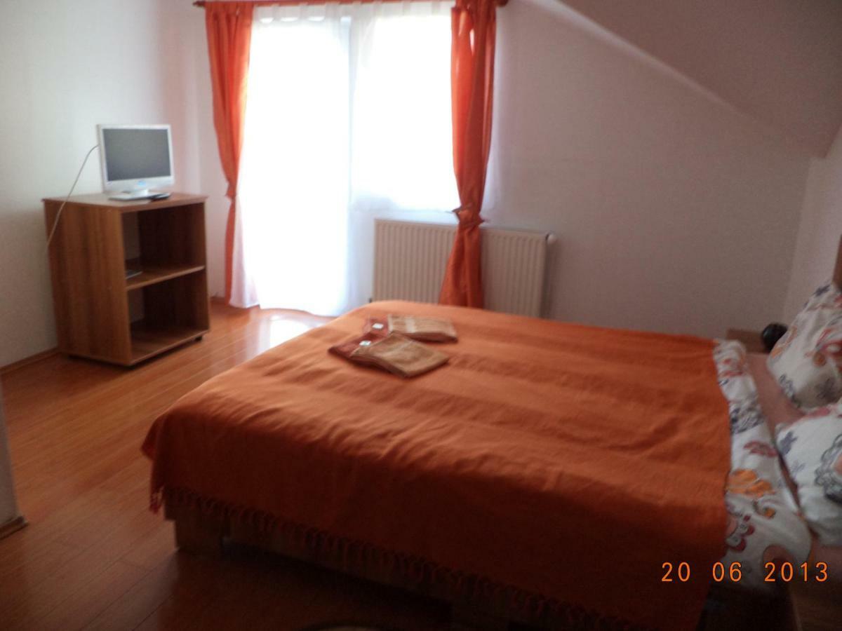 Villa Casa Bella Rîşnov Exterior foto
